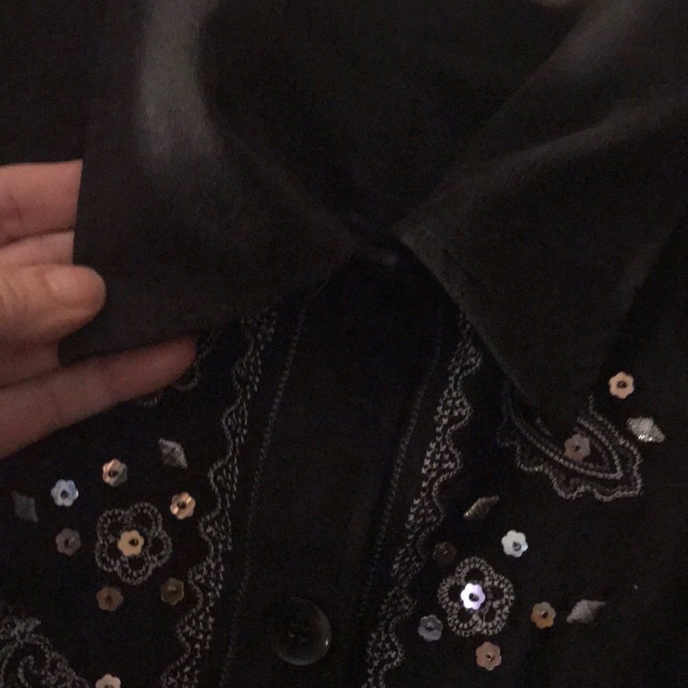 Erika/ black/ silver/white / w/ Boho embroidery💜